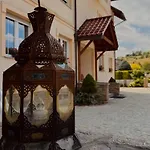 Aparthotel Gorczanskie Papiernia 110m2 Kominek & Wellness Niedźwiedź